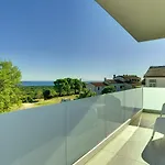 In Peroj With Pool Near
