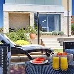 فيلة In Peroj With Pool Near *